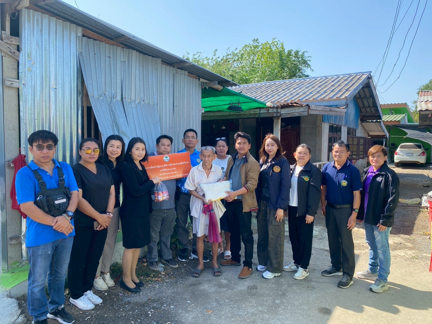 โครงการเยี่ยมบ้านผู้สูงอายุ ผู้พิการ ผู้ป่วยเอดส์ และผู้ด้อยโอกาส/คนไร้ที่พึ่งตำบลวังจั่น